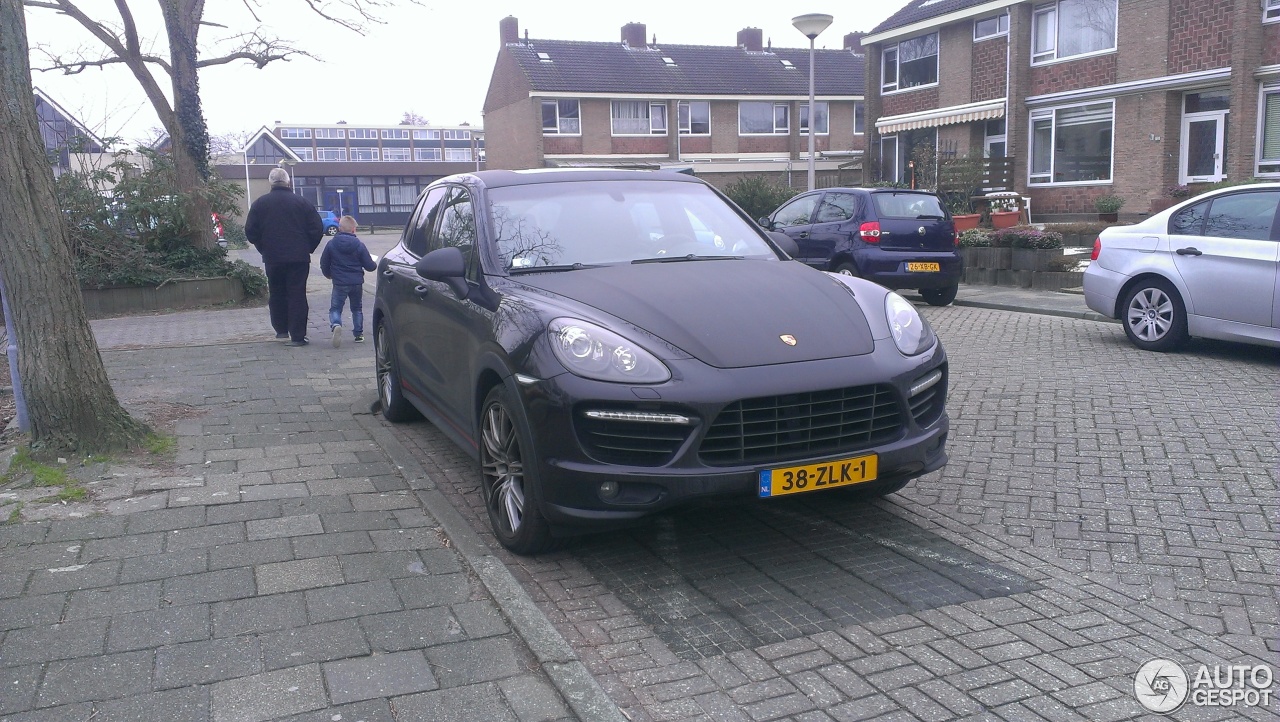 Porsche 958 Cayenne GTS