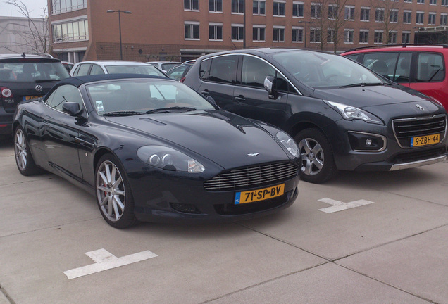 Aston Martin DB9 Volante