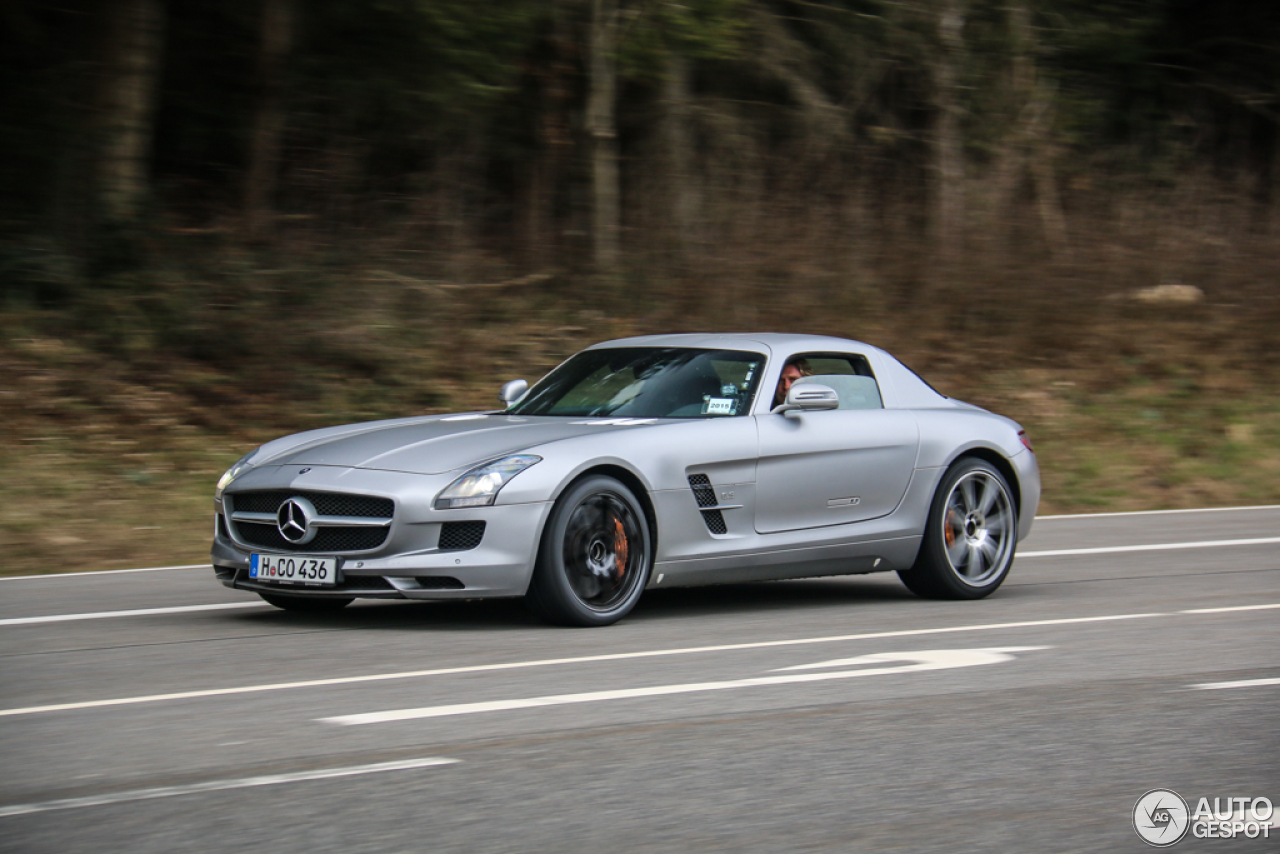 Mercedes-Benz SLS AMG