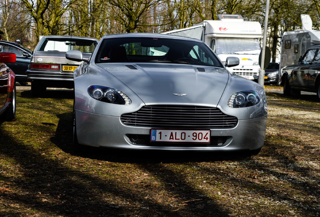 Aston Martin V8 Vantage