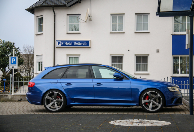 Audi RS4 Avant B8