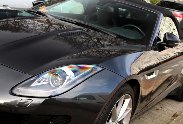 Jaguar F-TYPE S Convertible