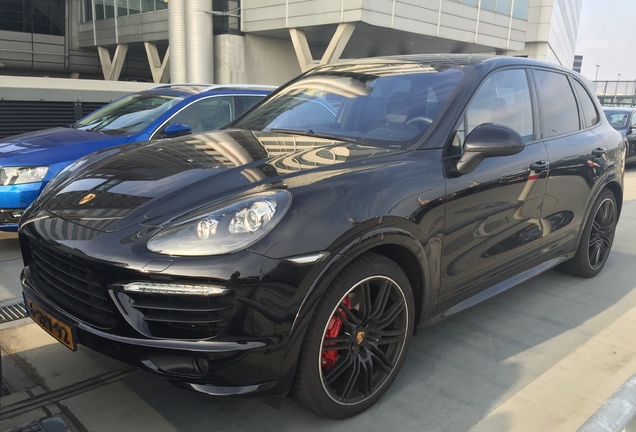 Porsche 958 Cayenne GTS