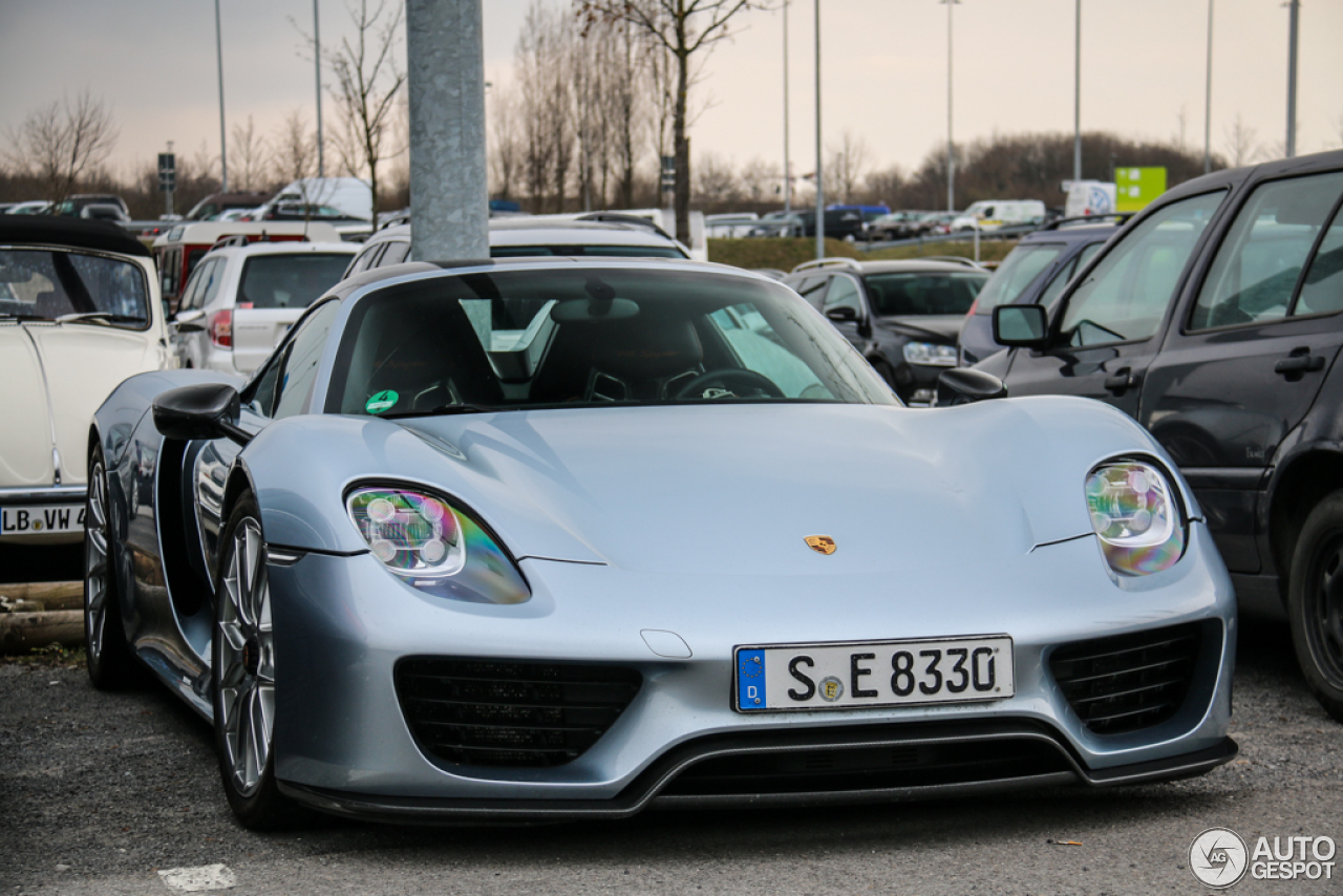 Porsche 918 Spyder Weissach Package