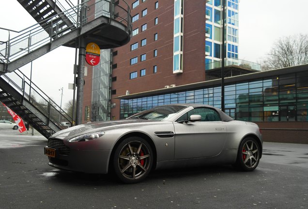 Aston Martin V8 Vantage Roadster