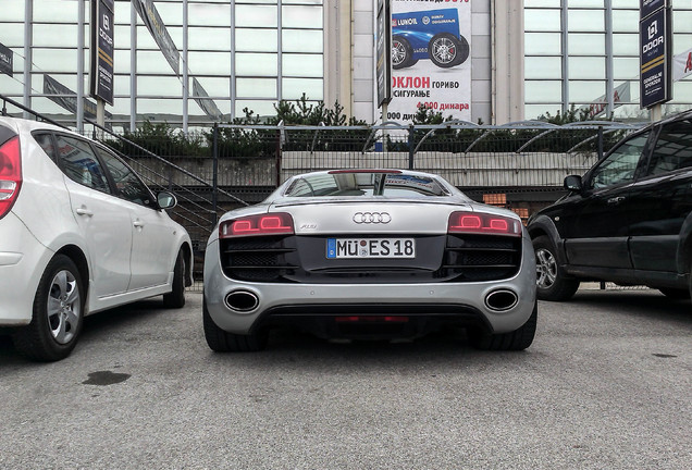 Audi R8 V10