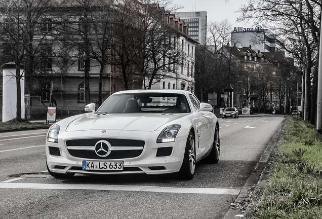 Mercedes-Benz SLS AMG