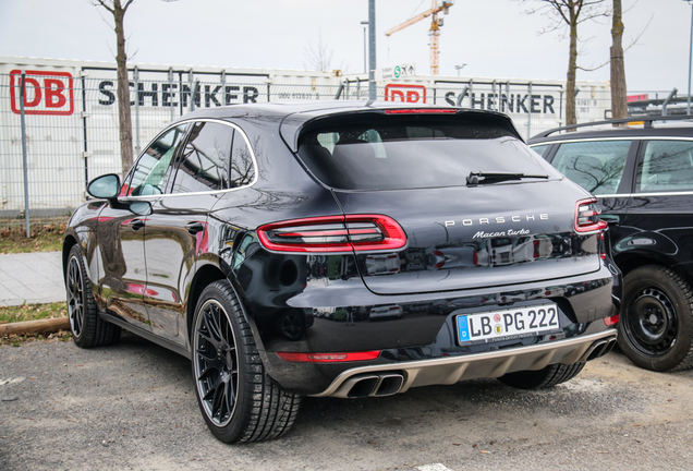 Porsche 95B Macan Turbo