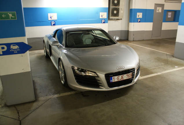 Audi R8