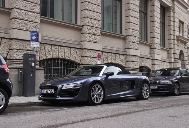 Audi R8 V10 Spyder 2013