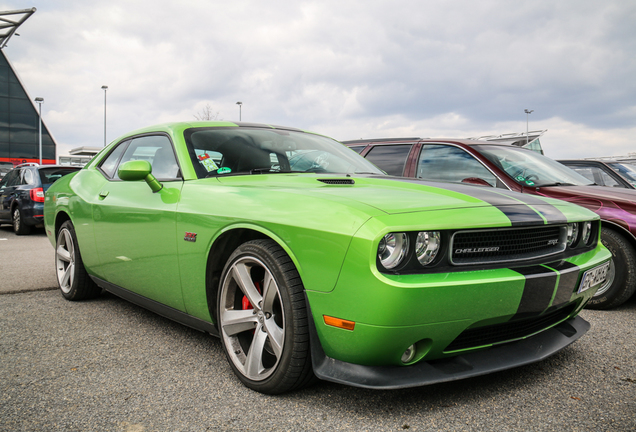 Dodge Challenger SRT-8 392