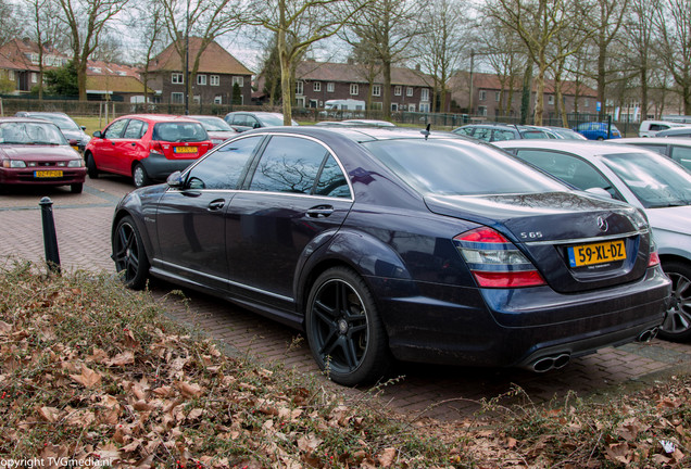 Mercedes-Benz S 65 AMG V221