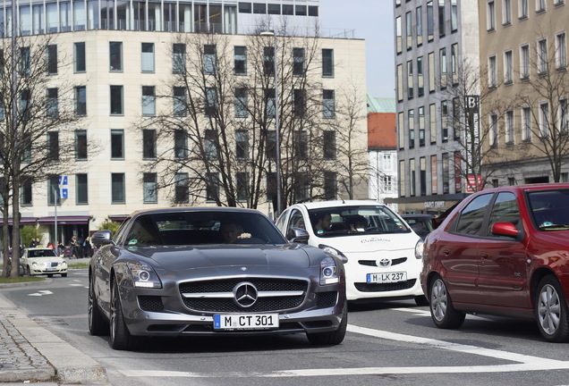 Mercedes-Benz SLS AMG Roadster