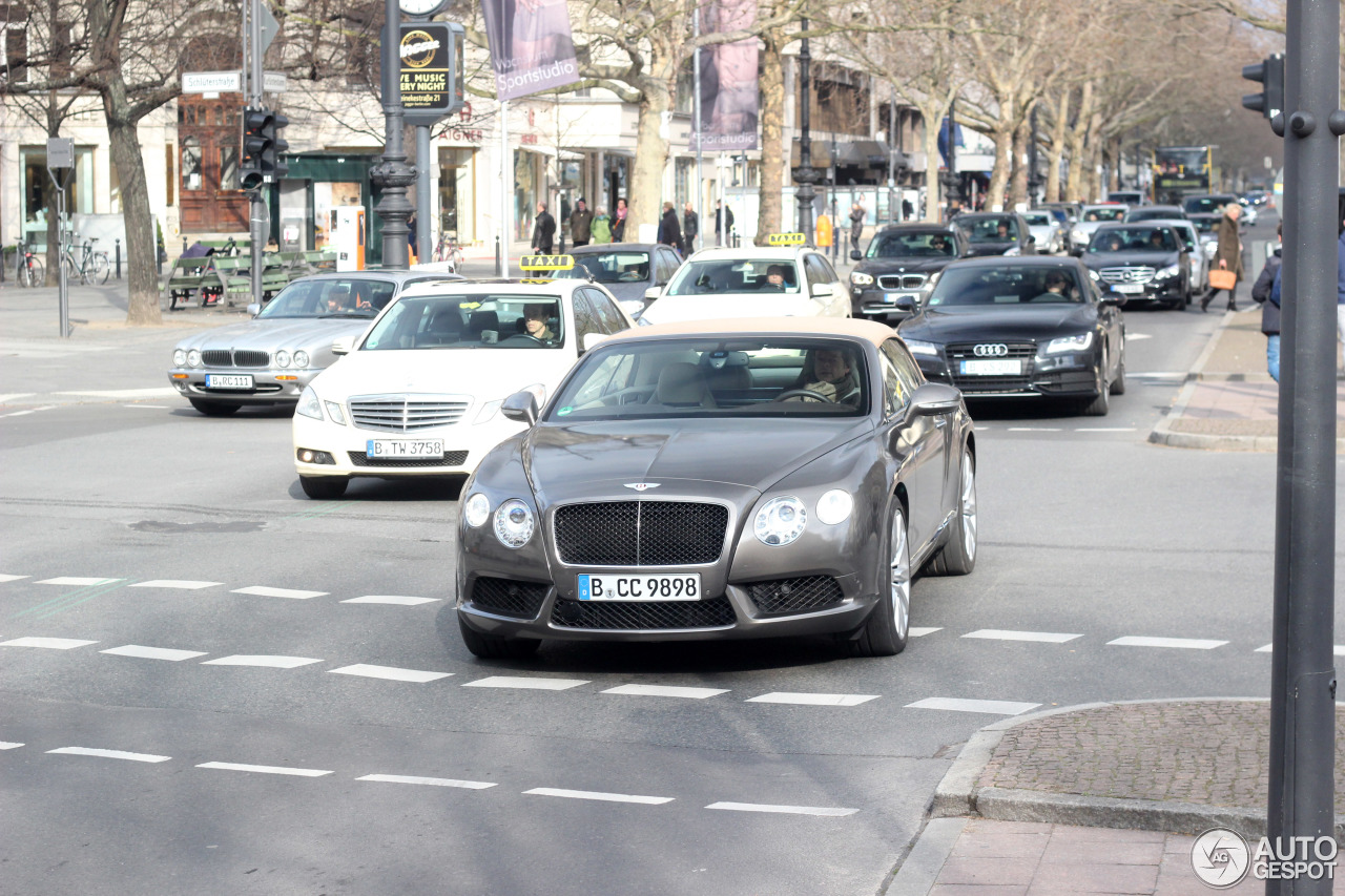 Bentley Continental GTC V8