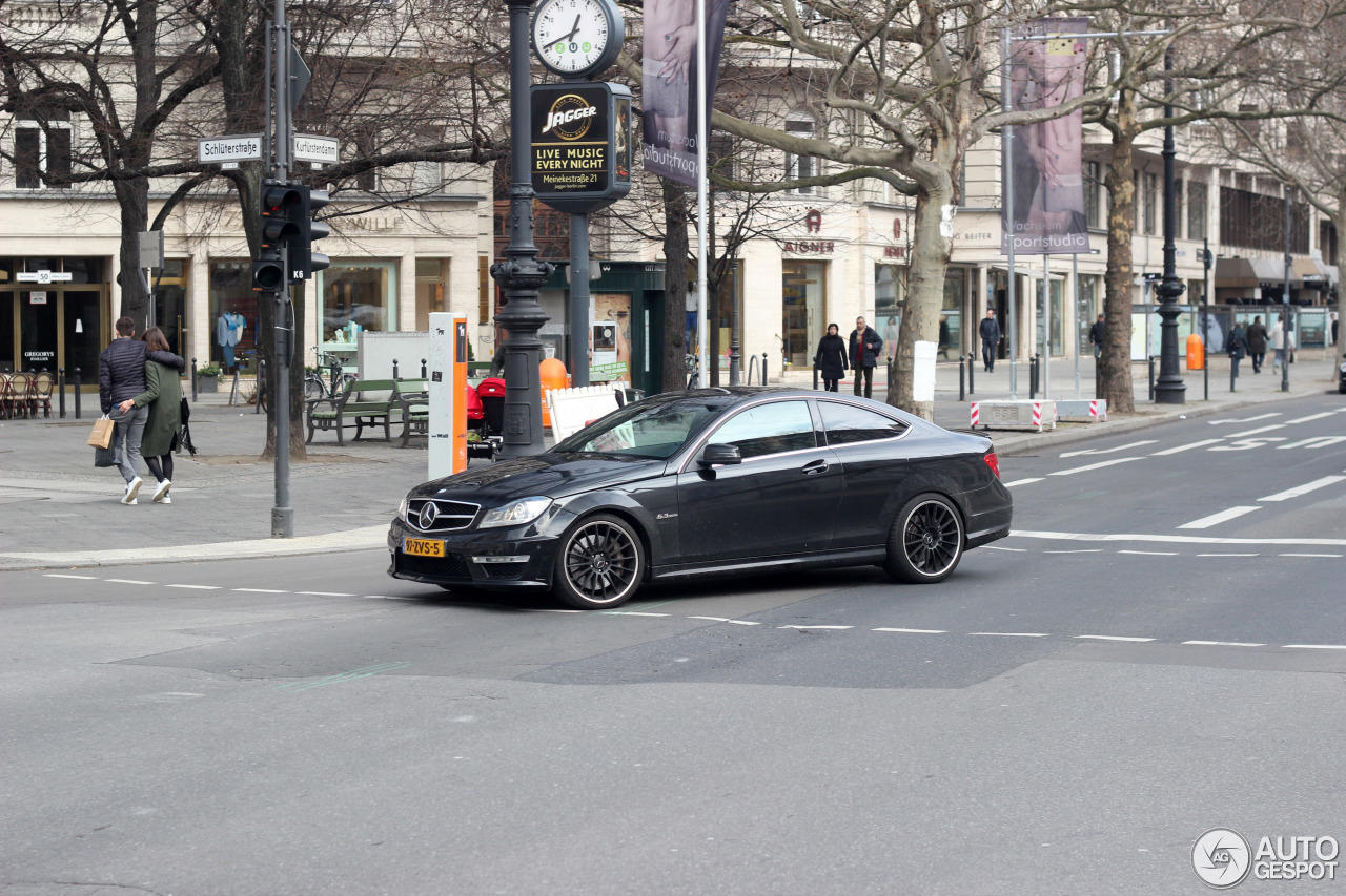 Mercedes-Benz C 63 AMG Coupé