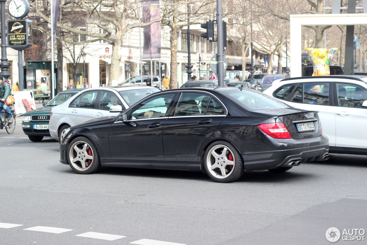 Mercedes-Benz C 63 AMG Edition 507