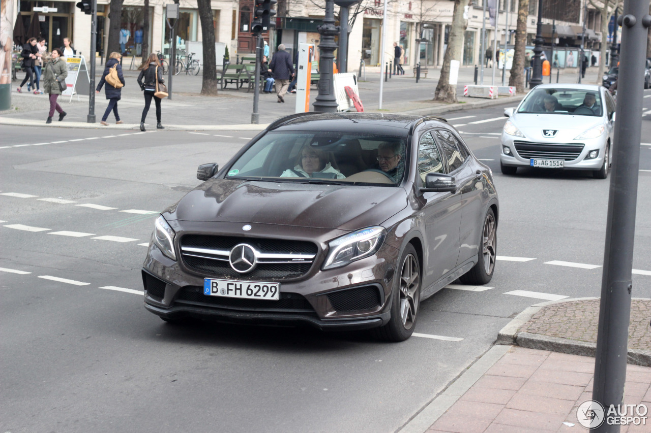 Mercedes-Benz GLA 45 AMG X156