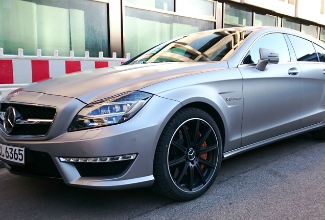 Mercedes-Benz CLS 63 AMG X218 Shooting Brake