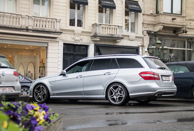 Mercedes-Benz E 63 AMG S212 V8 Biturbo