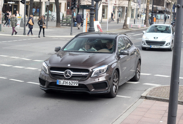 Mercedes-Benz GLA 45 AMG X156