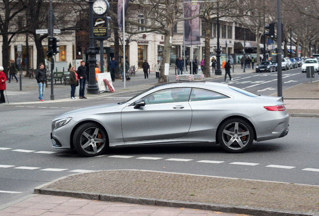 Mercedes-Benz S 63 AMG Coupé C217