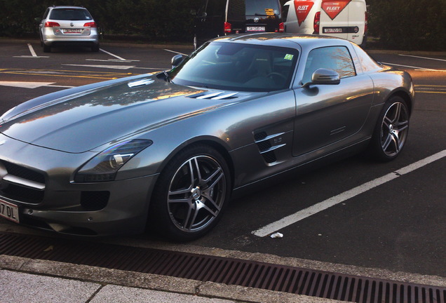 Mercedes-Benz SLS AMG