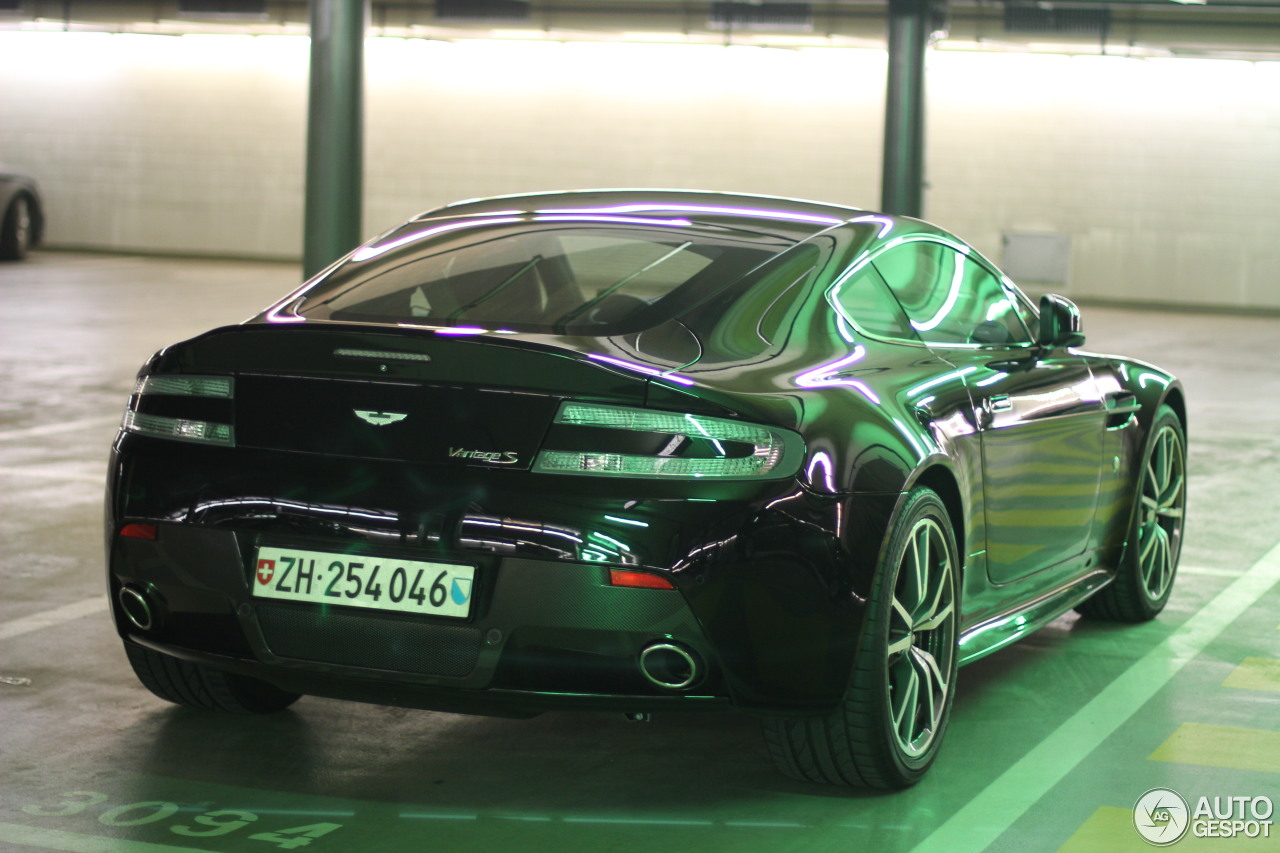 Aston Martin V8 Vantage S