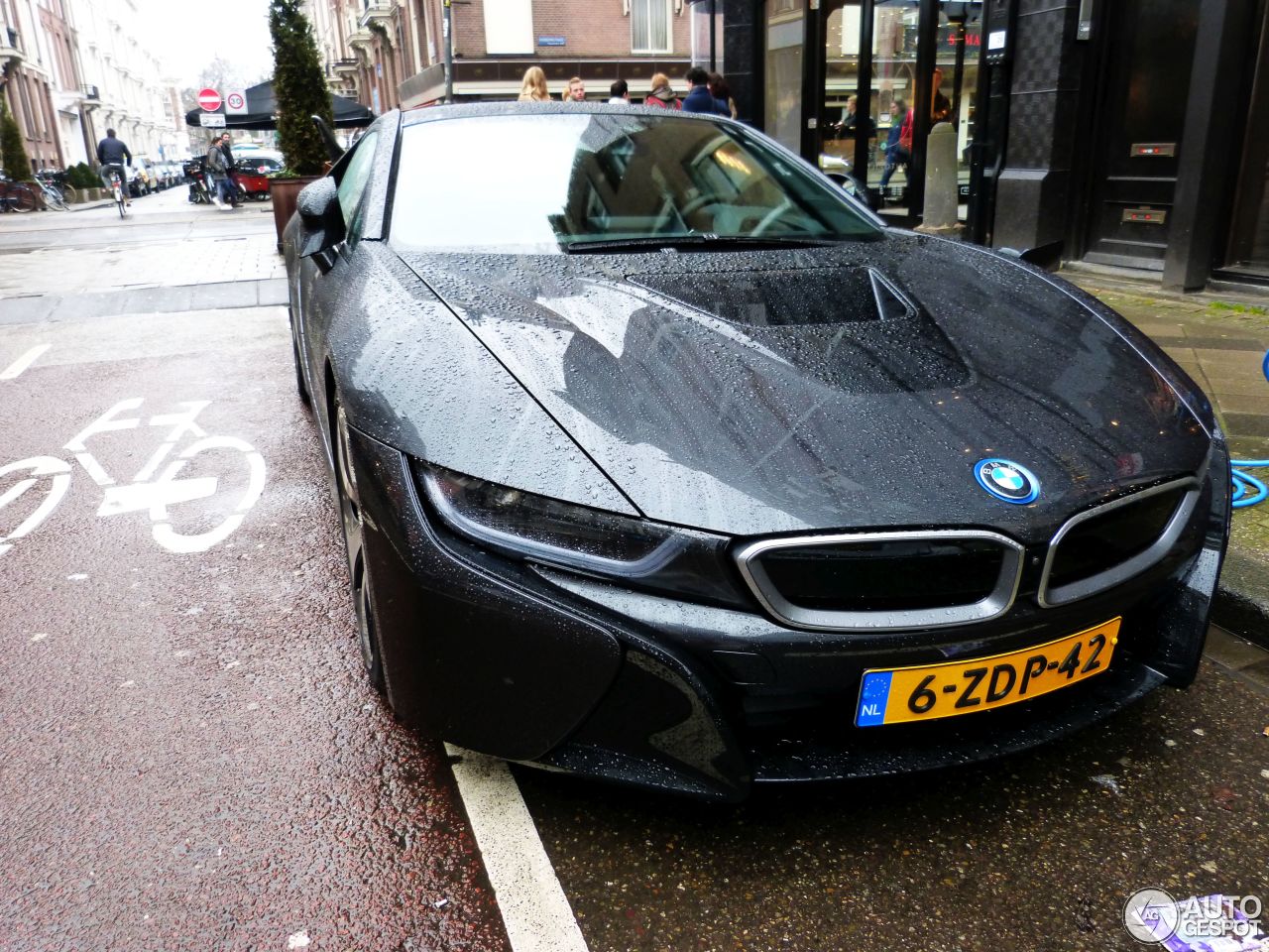 BMW i8