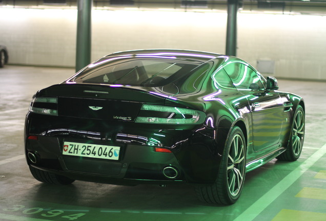 Aston Martin V8 Vantage S