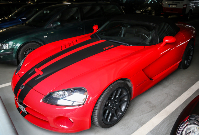 Dodge Viper SRT-10 Roadster 2003