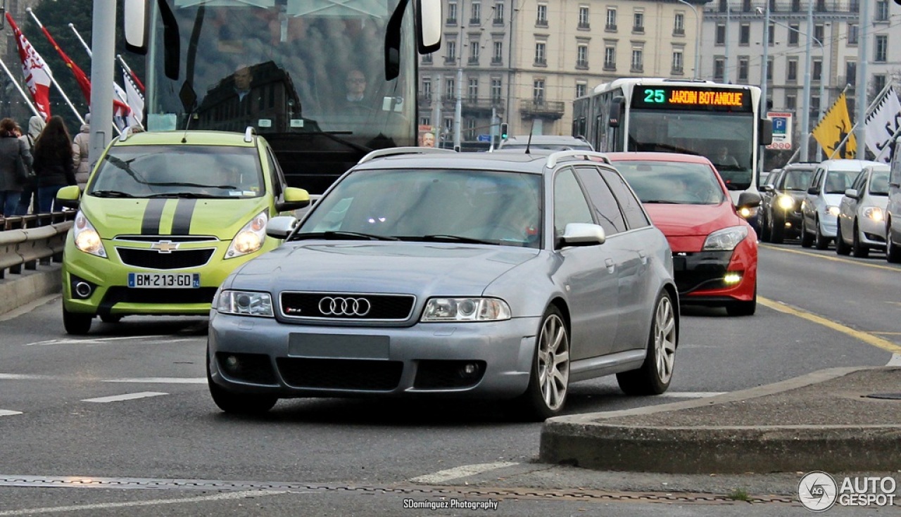 Audi RS4 Avant B5