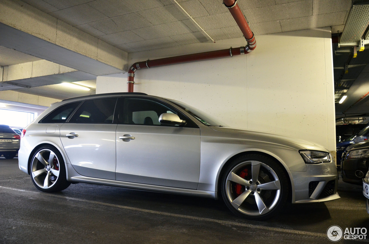 Audi RS4 Avant B8