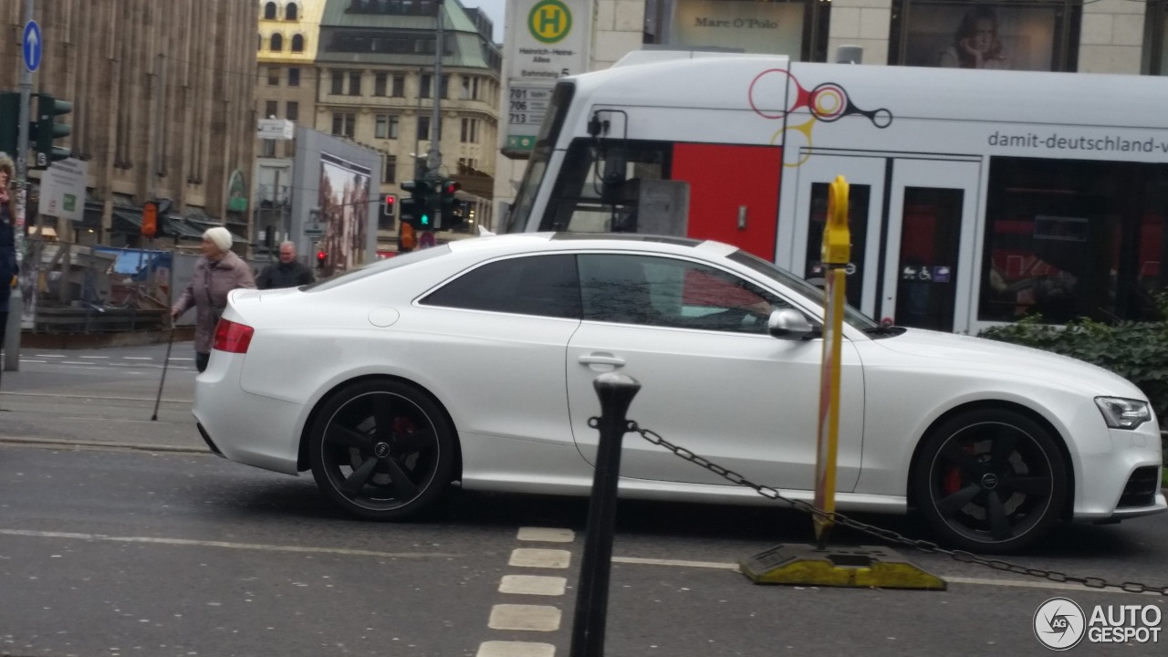 Audi RS5 B8 2012