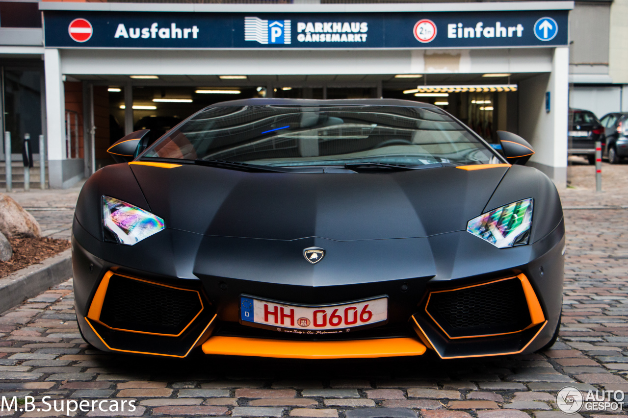 Lamborghini Aventador LP700-4