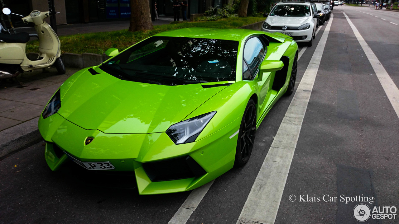 Lamborghini Aventador LP700-4