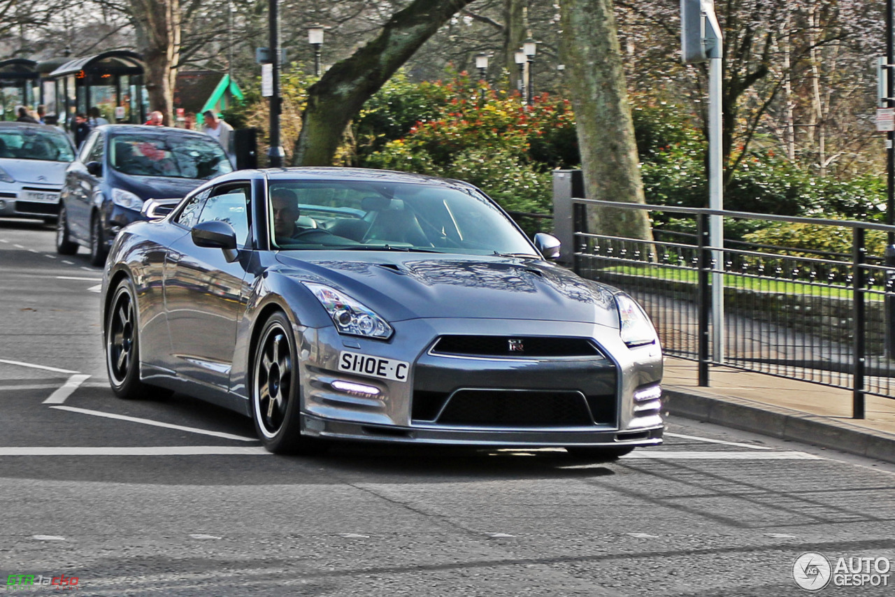 Nissan GT-R 2013