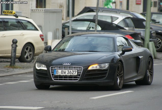 Audi R8 V10