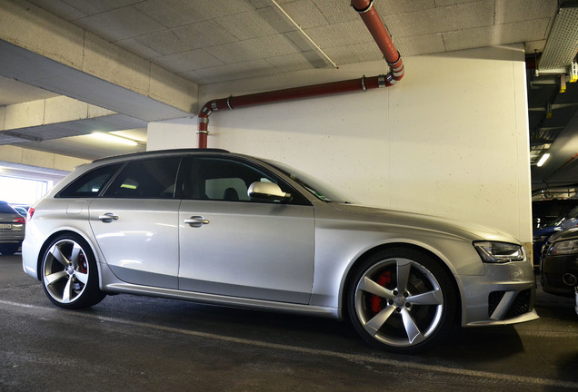 Audi RS4 Avant B8