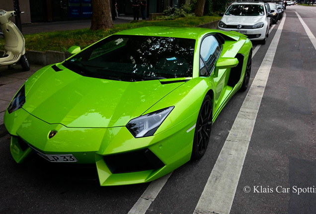 Lamborghini Aventador LP700-4