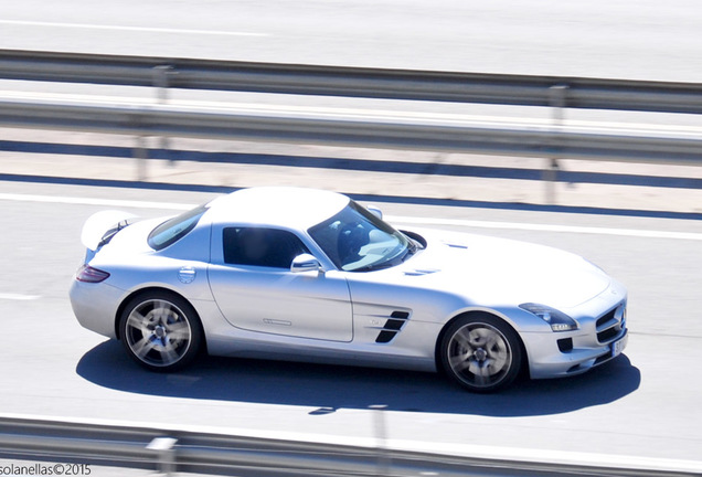 Mercedes-Benz SLS AMG