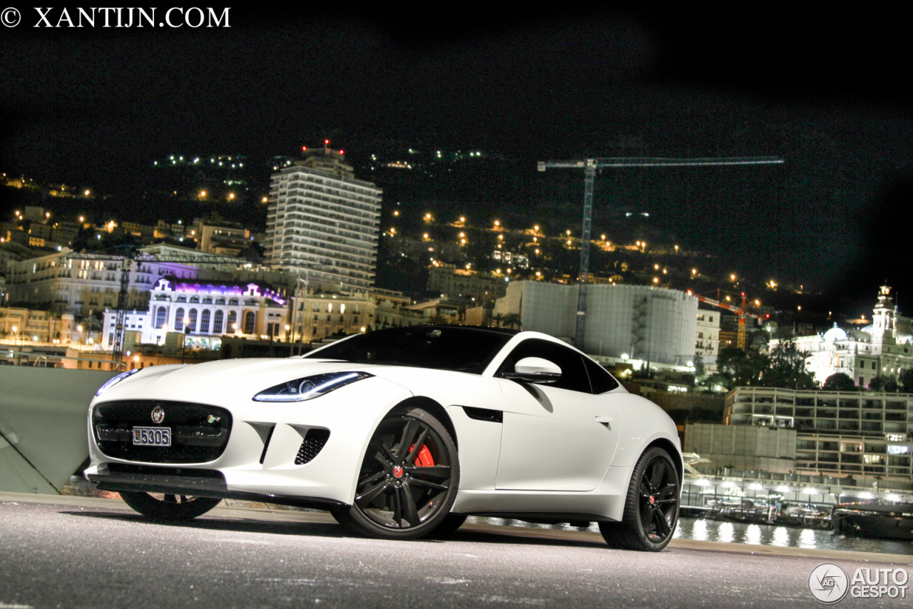 Jaguar F-TYPE R Coupé