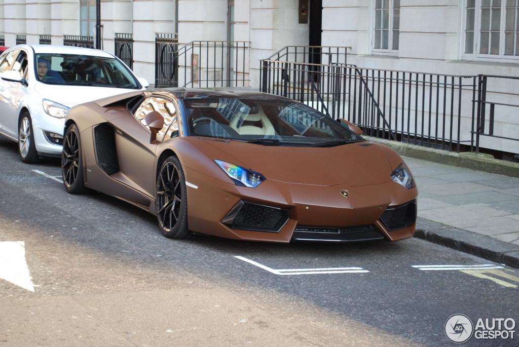 Lamborghini Aventador LP700-4 Roadster