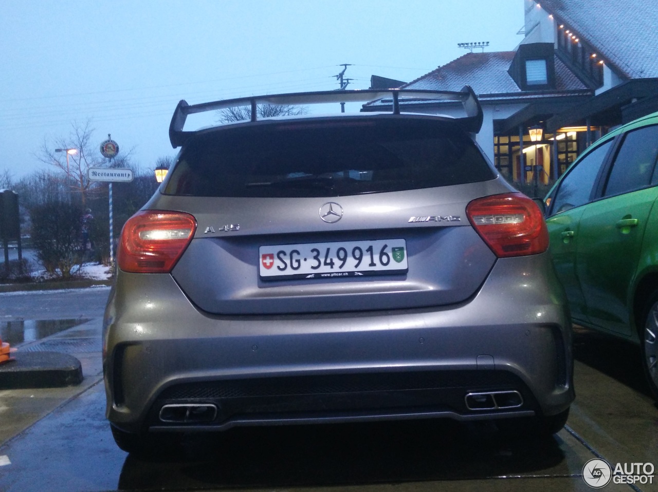 Mercedes-Benz A 45 AMG