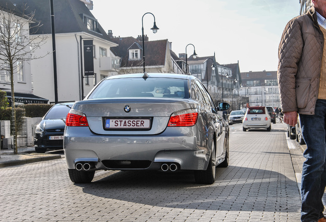 BMW M5 E60 2005