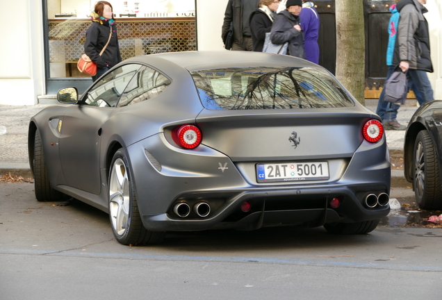 Ferrari FF