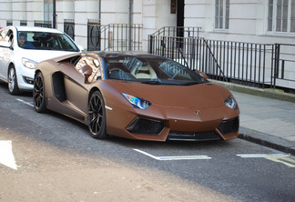 Lamborghini Aventador LP700-4 Roadster