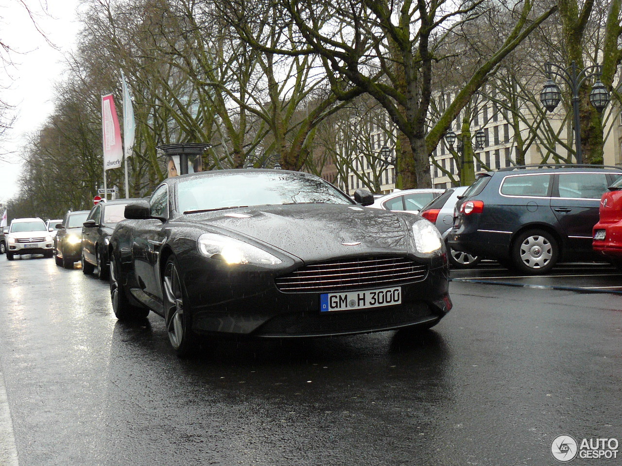 Aston Martin DB9 2013