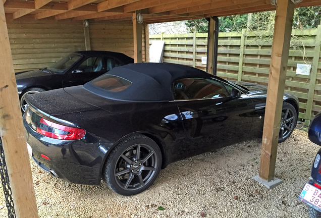 Aston Martin V8 Vantage Roadster