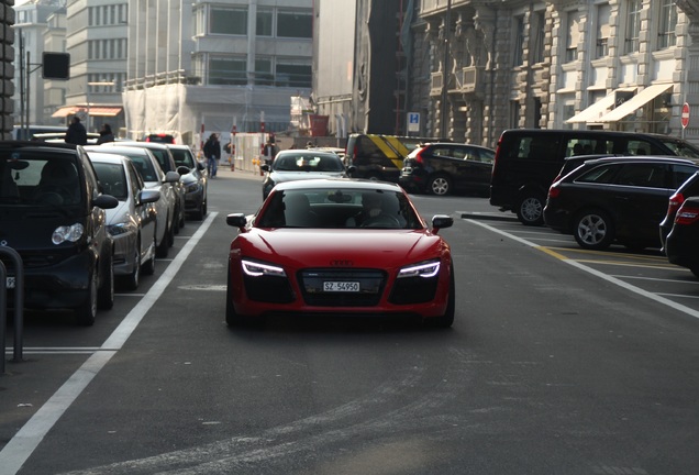 Audi R8 V10 Plus 2013