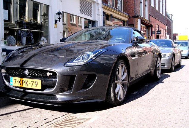 Jaguar F-TYPE S Convertible